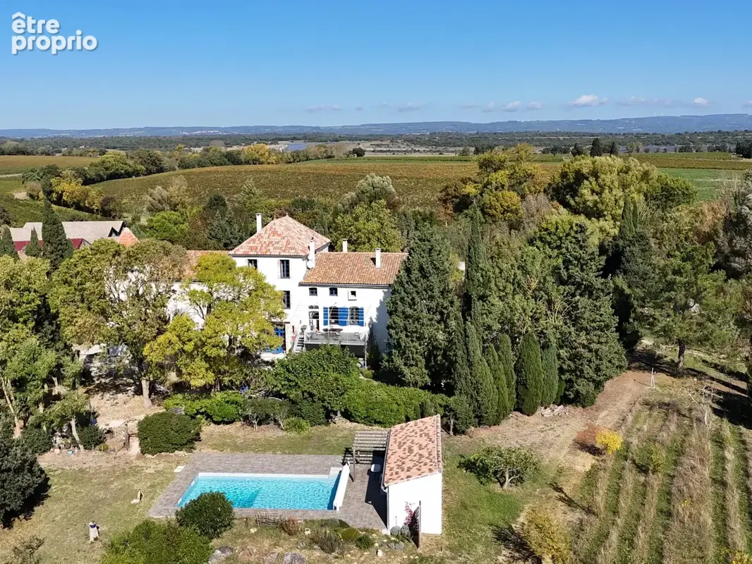 CARCASSONNE - Entièrement rénovée avec goût, 4.4 Ha de terrain et maison d'amis - photo 8