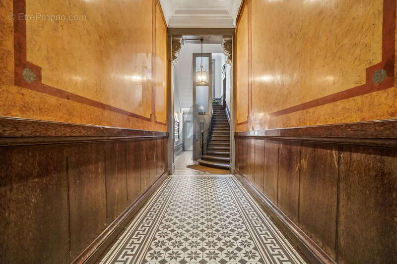 LYON 6 - Foch : Studio de 23,28 m2 en dernier étage - photo 10