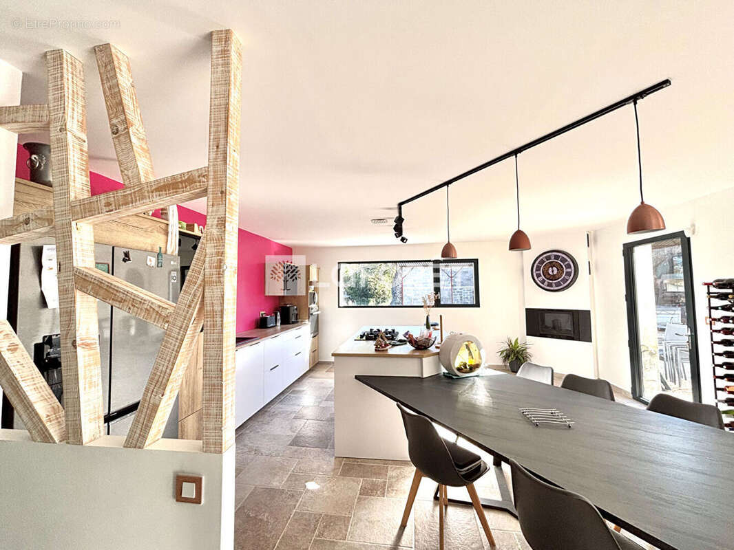 Maison à BERCLOUX
