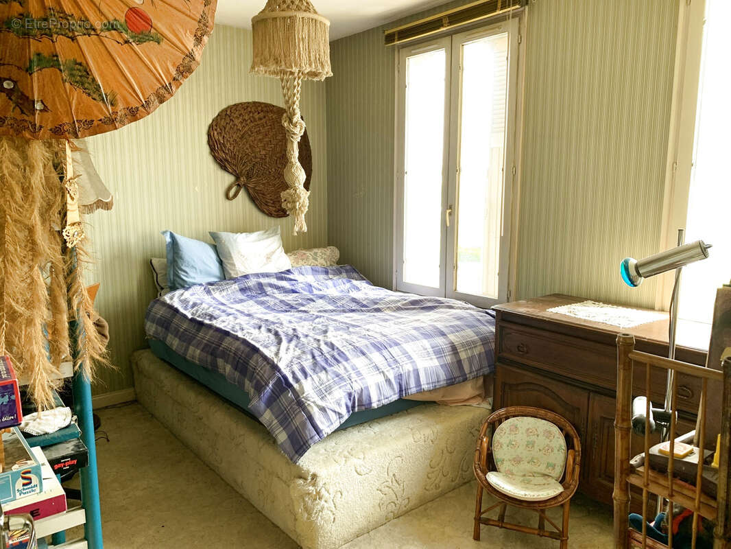 Maison à SAINT-JEAN-DE-LA-RUELLE