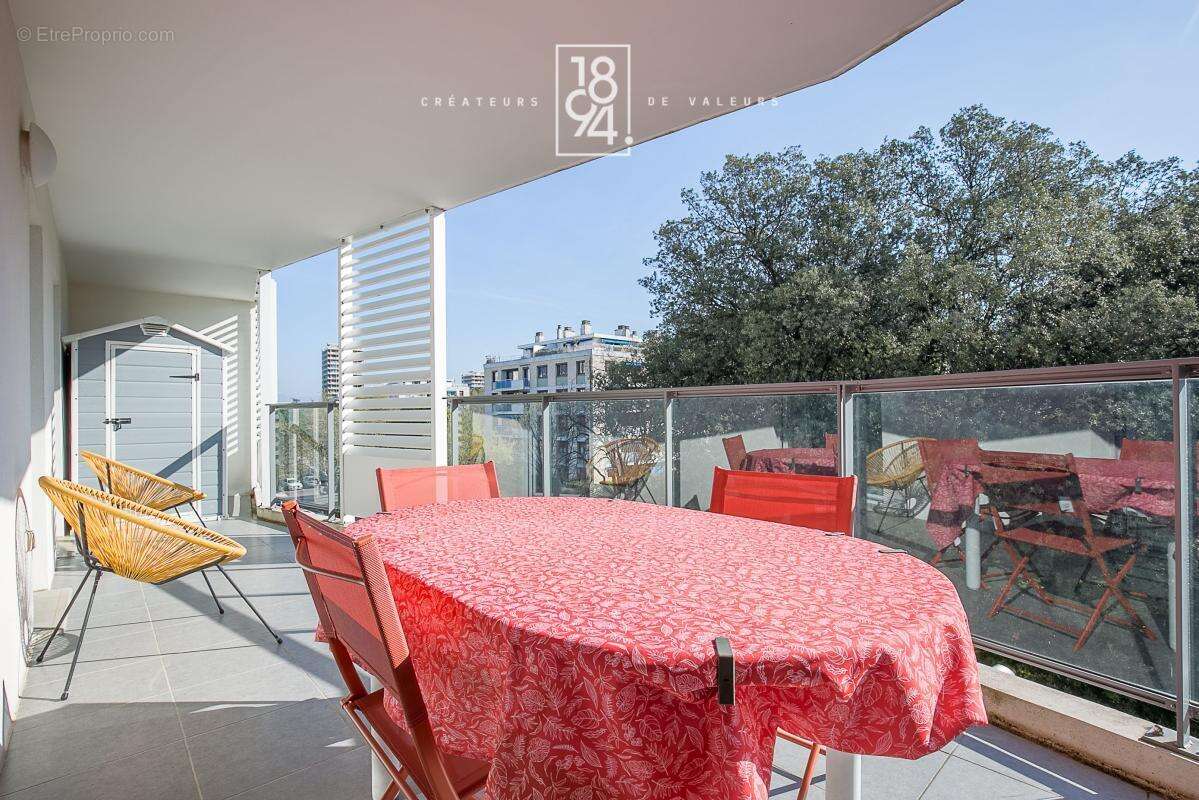 Appartement à MARSEILLE-9E