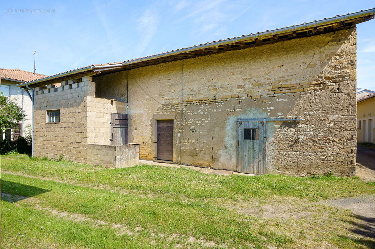 Ferme 6 pièces SAINT-BENIGNE + Nombreuses dépendances - photo 12