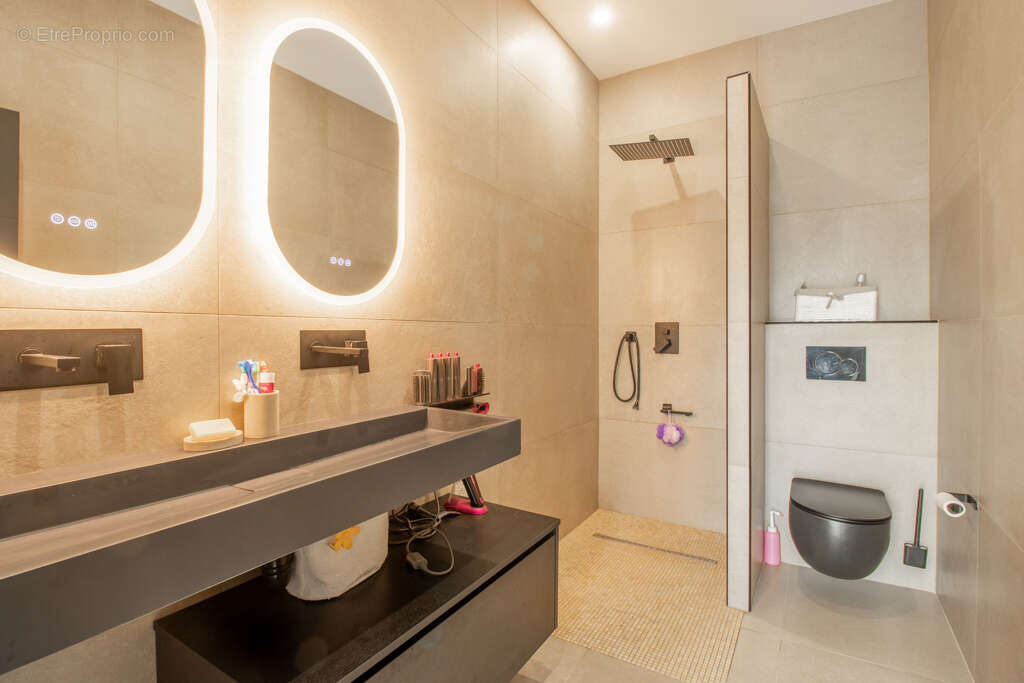 Maison à SAINT-BARTHELEMY-D&#039;ANJOU