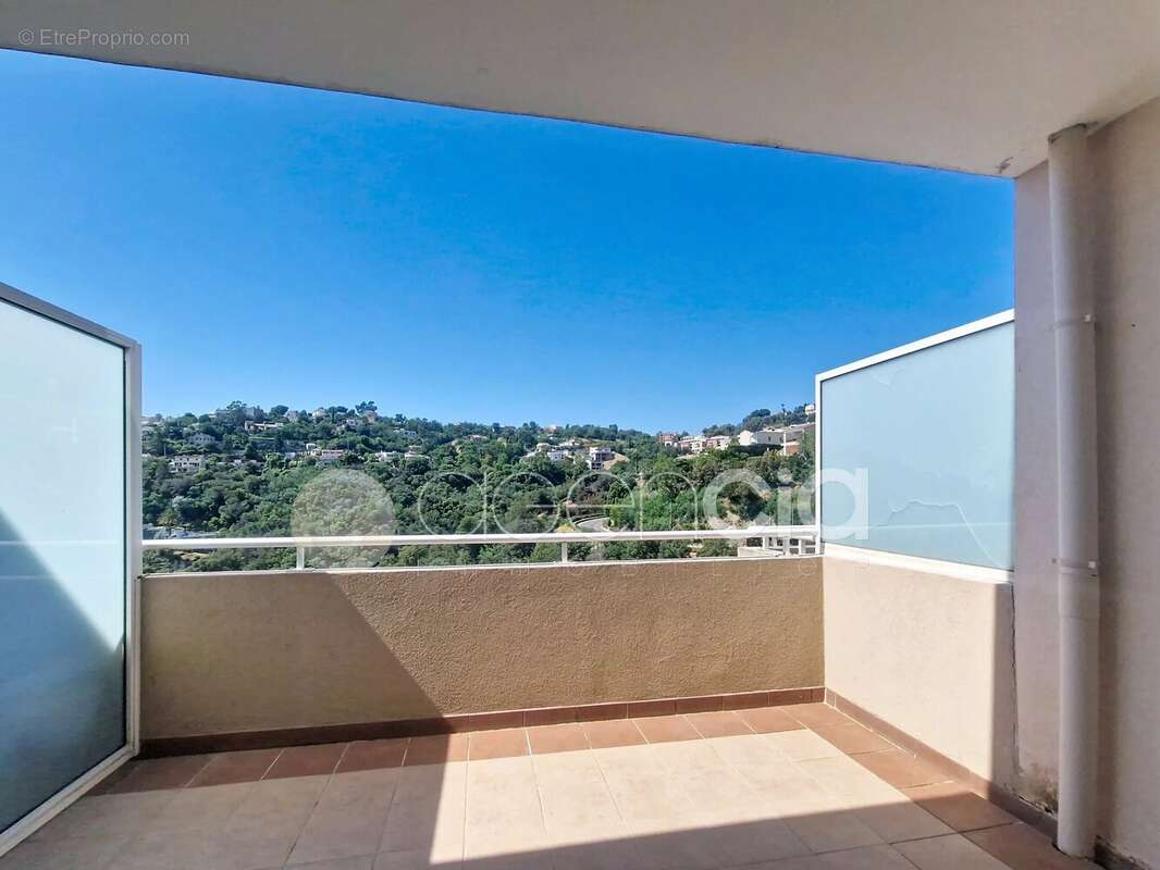 Appartement à MANDELIEU-LA-NAPOULE