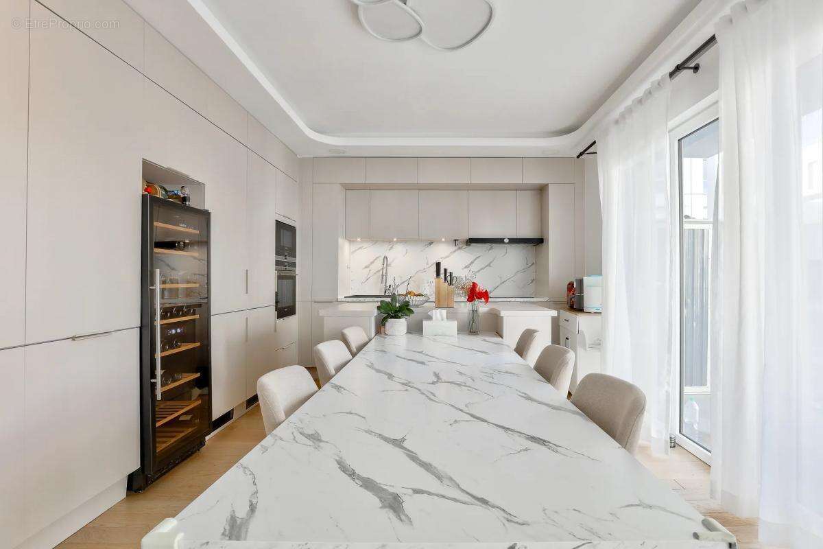 Appartement à CLICHY