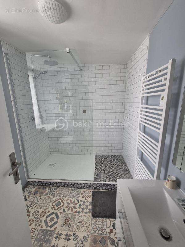 Commerce à AUTRY-LE-CHATEL