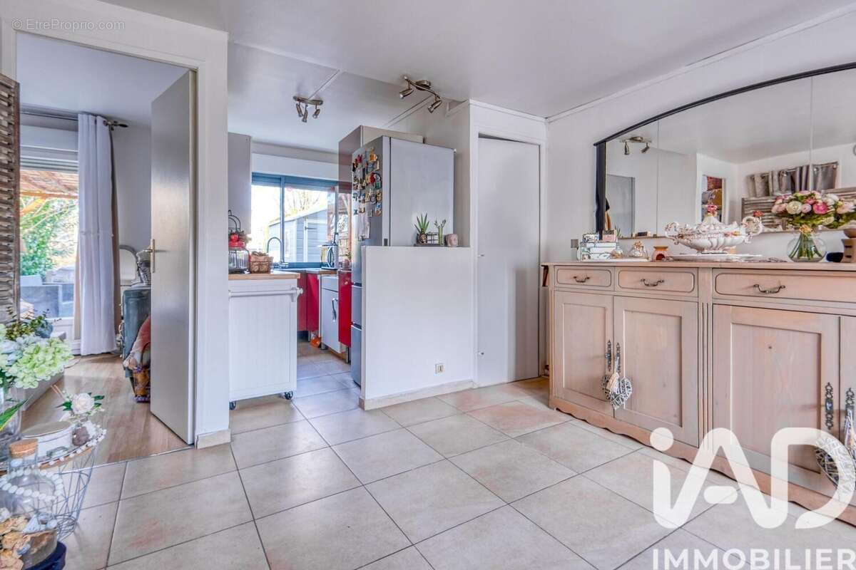 Photo 7 - Appartement à CLAYE-SOUILLY