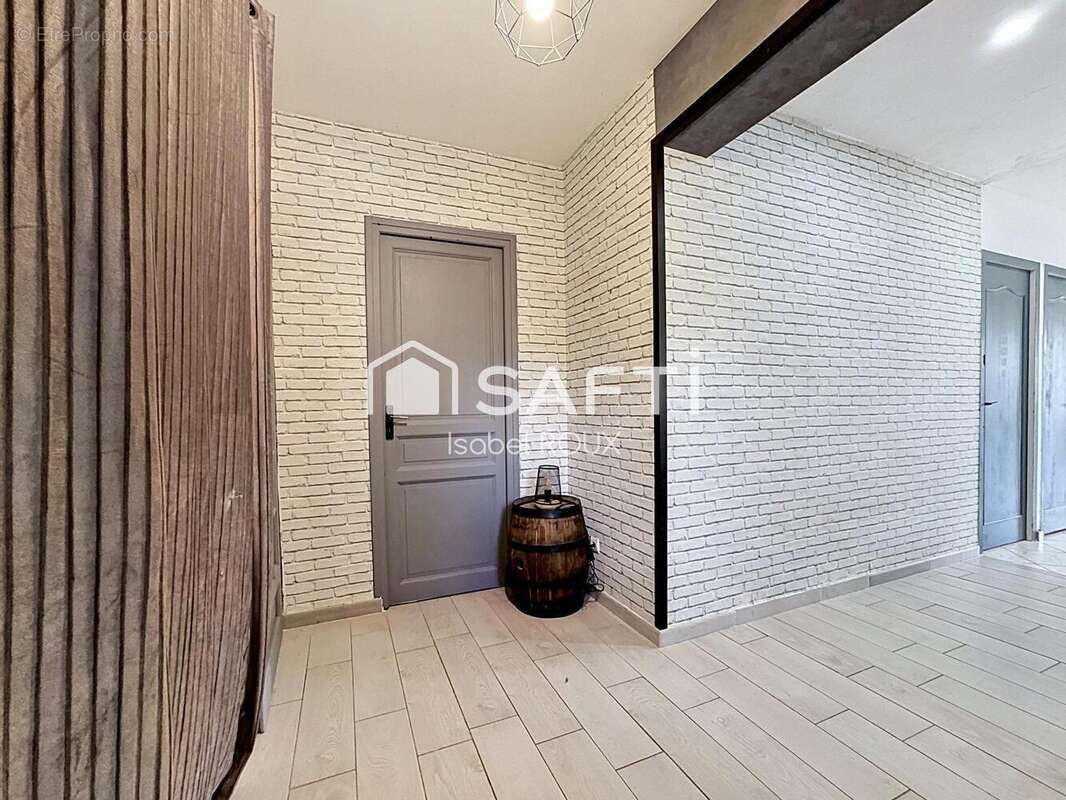 Photo 2 - Maison à BEAUREPAIRE