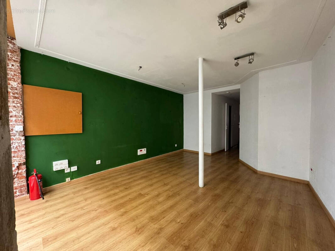 Commerce à PARIS-20E