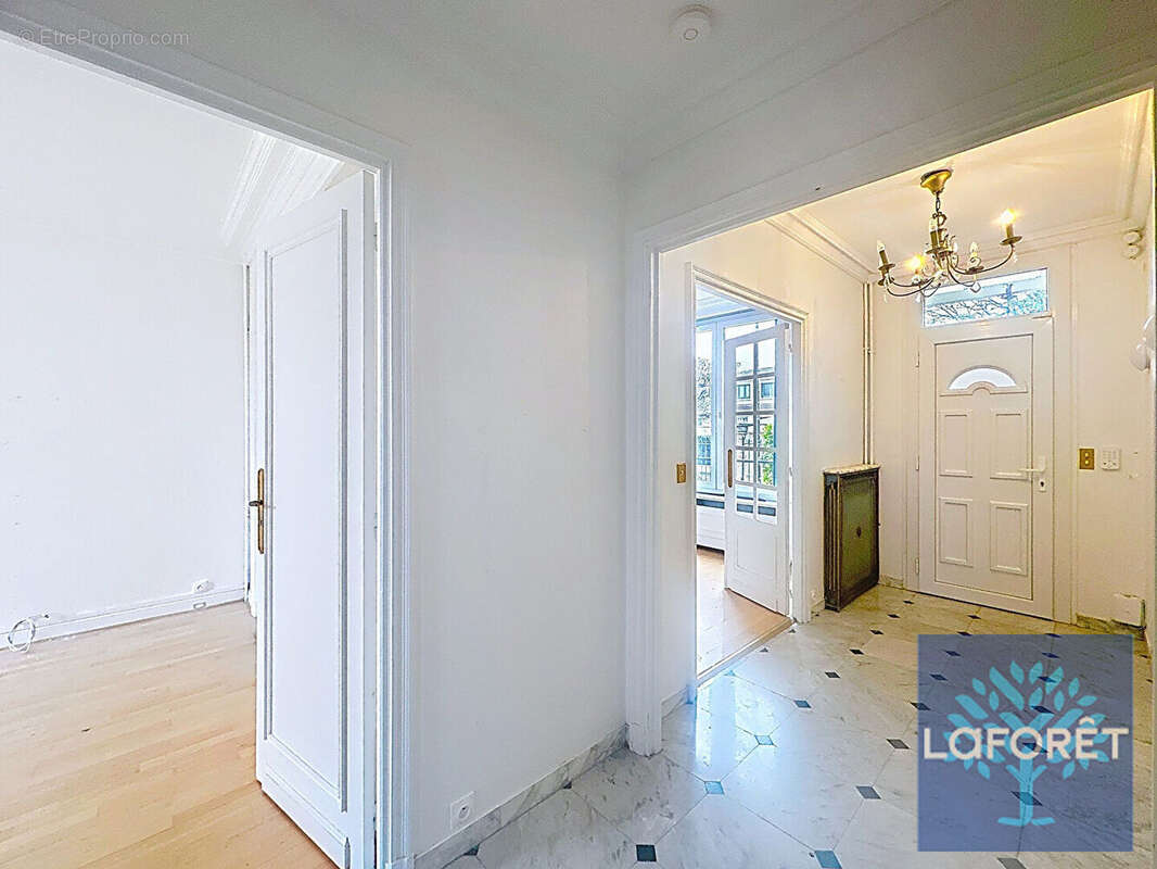 Maison à VIGNEUX-SUR-SEINE