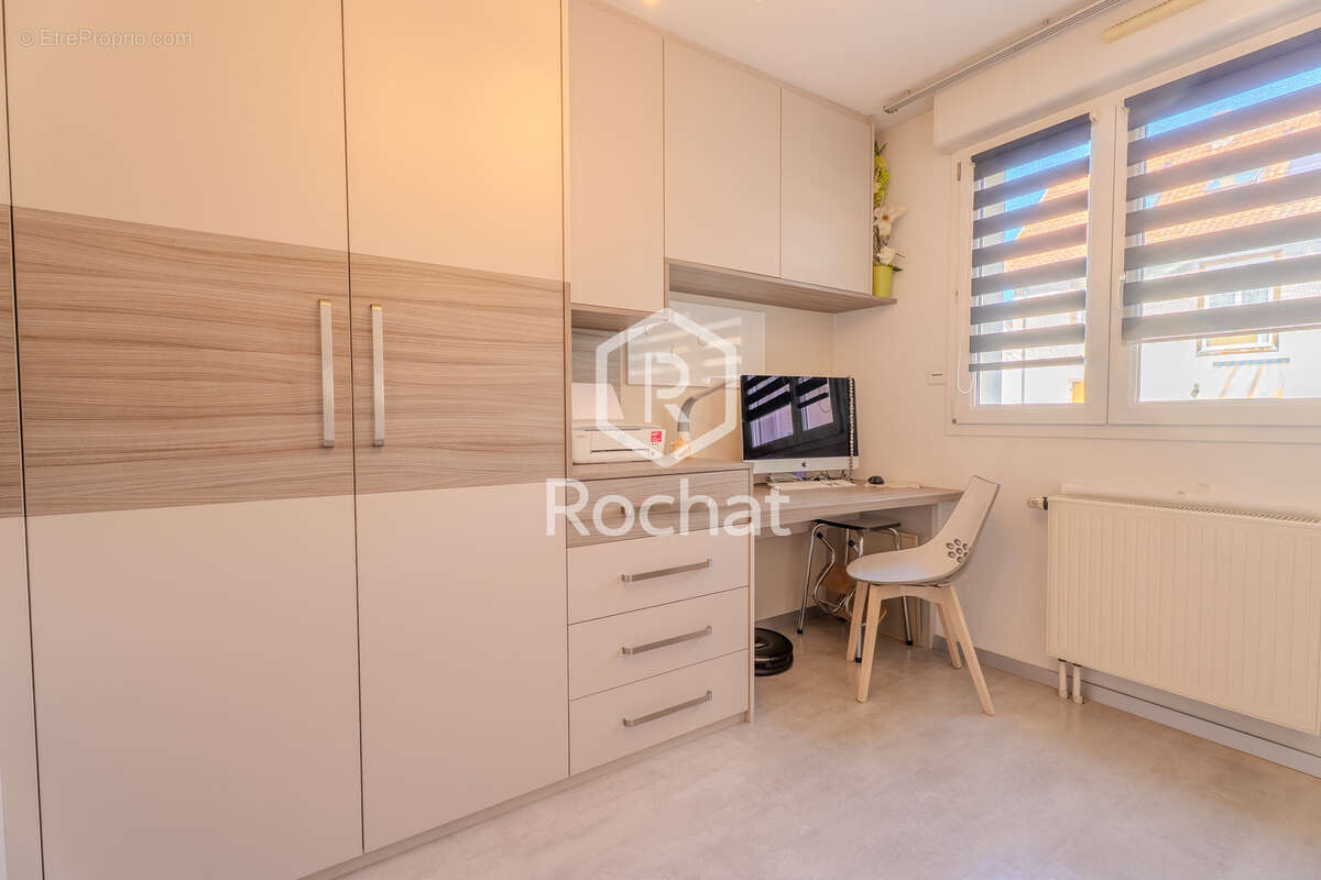 Oberschaeffolsheim   rare t4 rez-de-jardin avec piscine, jardin de 275 m2 et garage double - photo 3