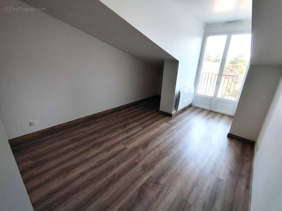 Appartement à PONTAULT-COMBAULT