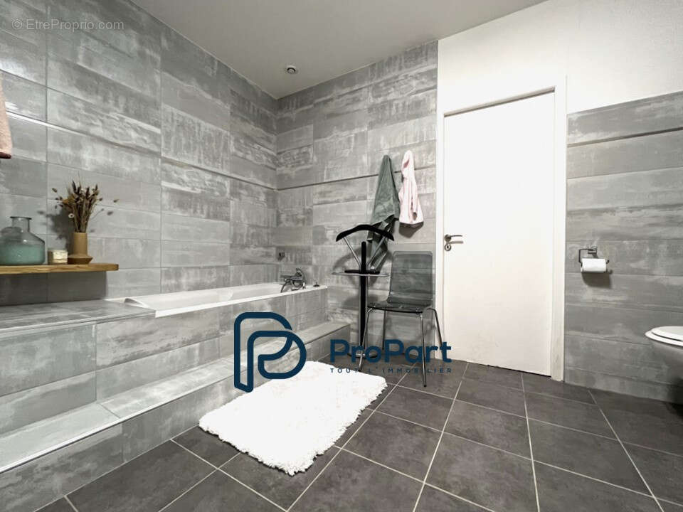 Appartement à CHAMALIERES