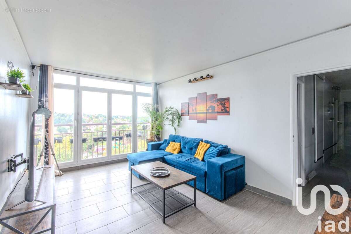 Photo 2 - Appartement à SAVIGNY-SUR-ORGE