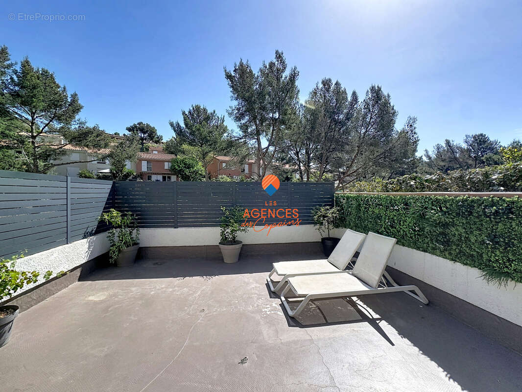 Bandol exclusivite - magnifique villa type 3 avec terrasse et garage - calme absolu - photo 3