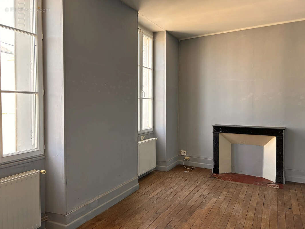 Maison à SAINT-GAULTIER