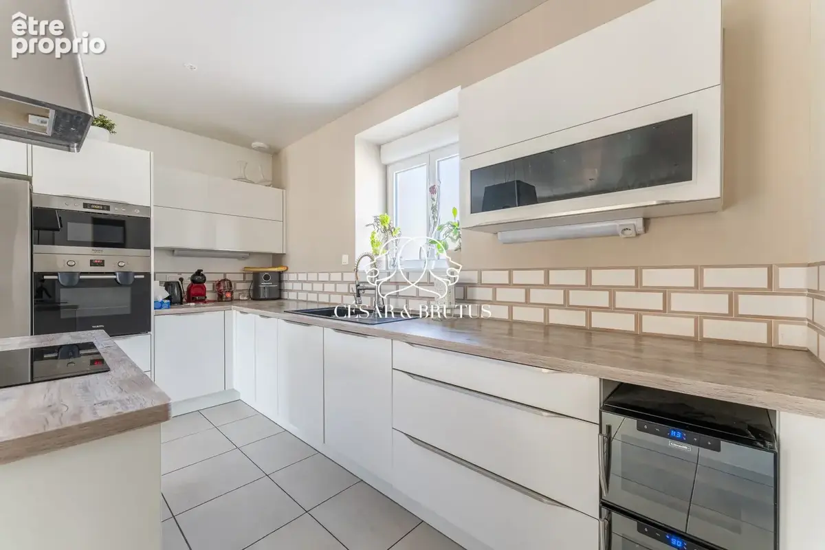 Maison 5 pièces 142 m² à vendre à Decines-Charpieu (69150) - photo 6