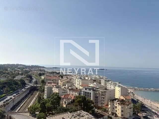 Appartement à SAINT-RAPHAEL