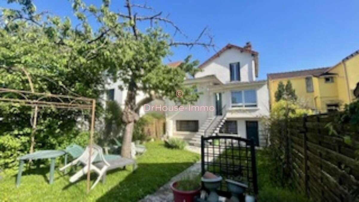 Maison 120 m² à Les Pavillons-Sous-Bois  - photo 10