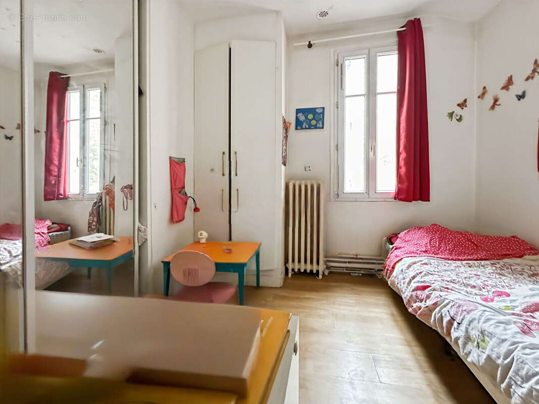 Appartement à PARIS-18E