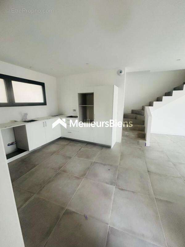 Villa de 130 m2 avec jardin - photo 2