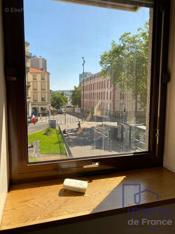 Appartement 410 m² à Saint-Etienne  - photo 7