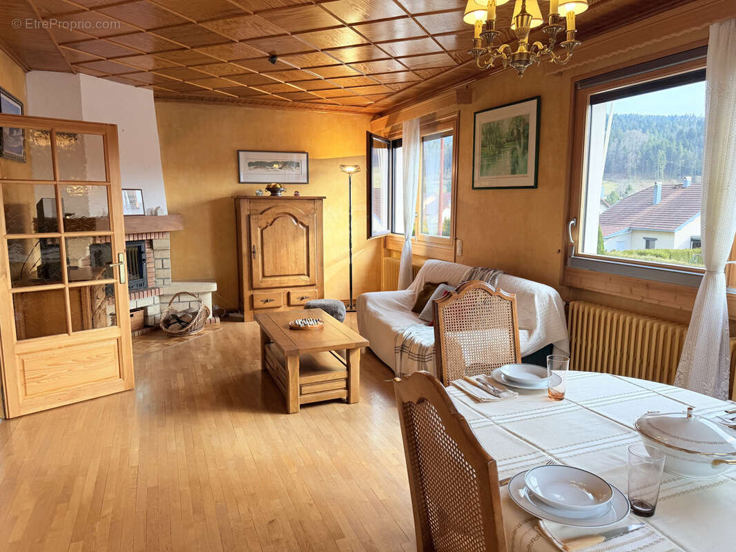 Maison à LA CLUSE-ET-MIJOUX