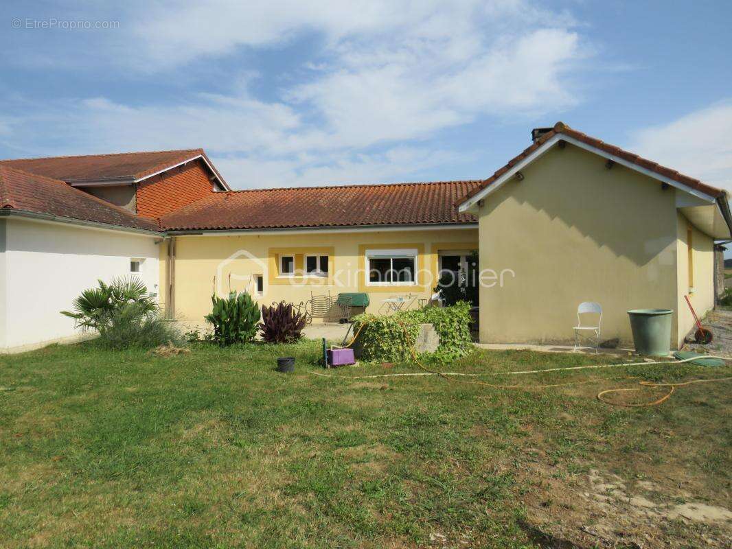 Maison à AIRE-SUR-L'ADOUR