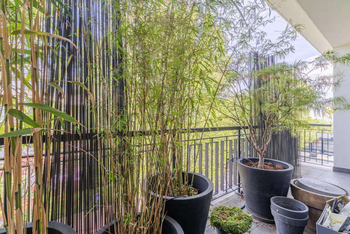 Appartement à SURESNES