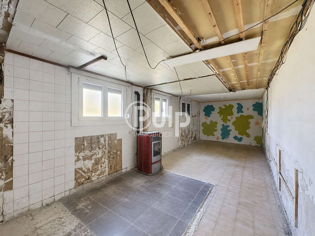 Ancienne fermette à rénover à Bonnières avec plus de 1 600 m² de terrain - photo 6
