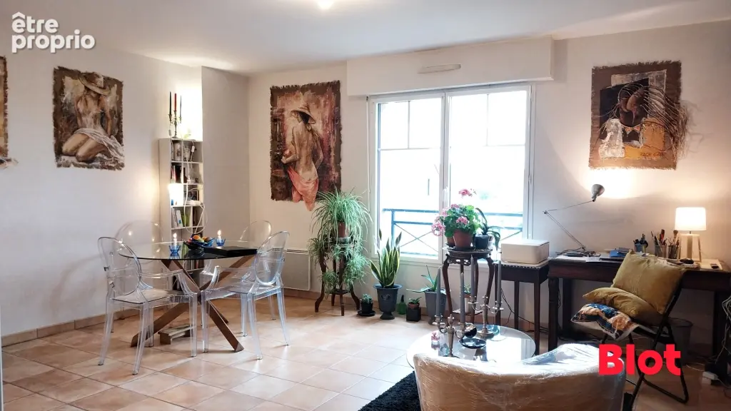 Appartement à SAINT-JOUAN-DES-GUERETS