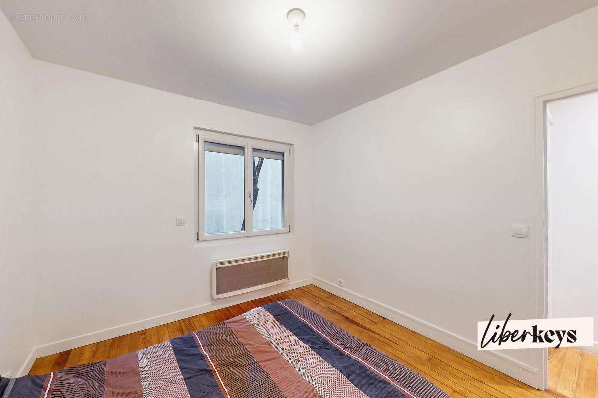 Appartement à PARIS-14E