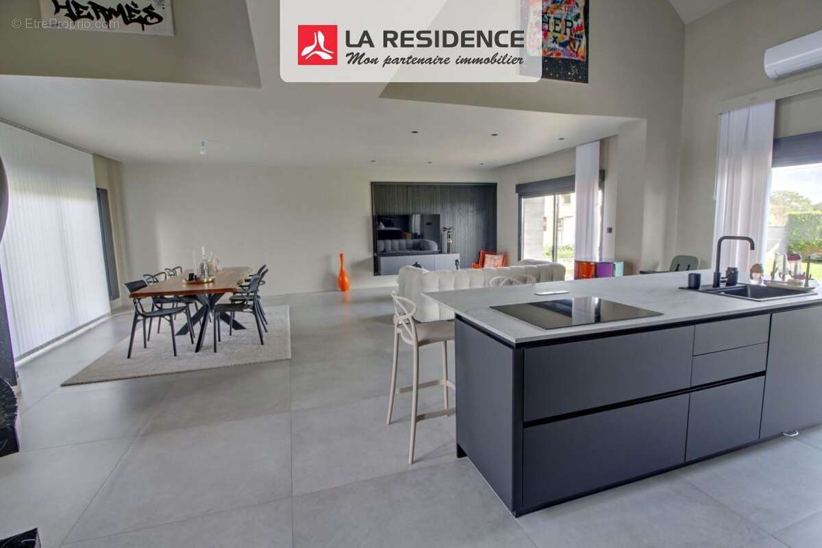 Maison à GRAINVILLE-SUR-RY