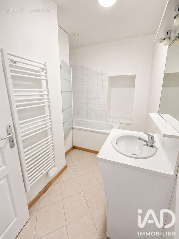 Appartement 76 m² à Meillac  - photo 6
