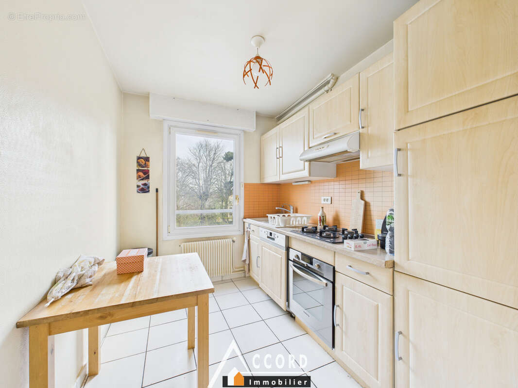 Appartement à SARTROUVILLE