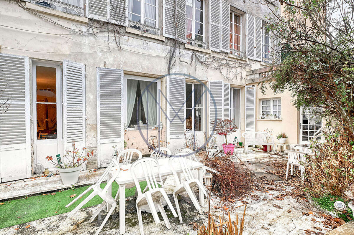 Appartement à VERSAILLES