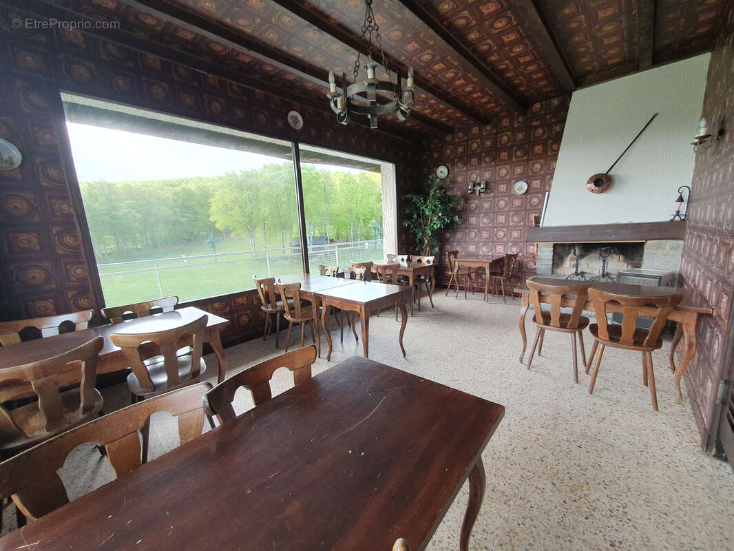 Commerce à LAGUIOLE