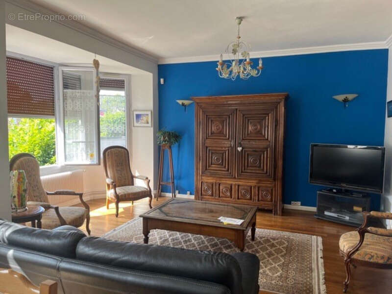 Maison à MONT-SAINT-PERE