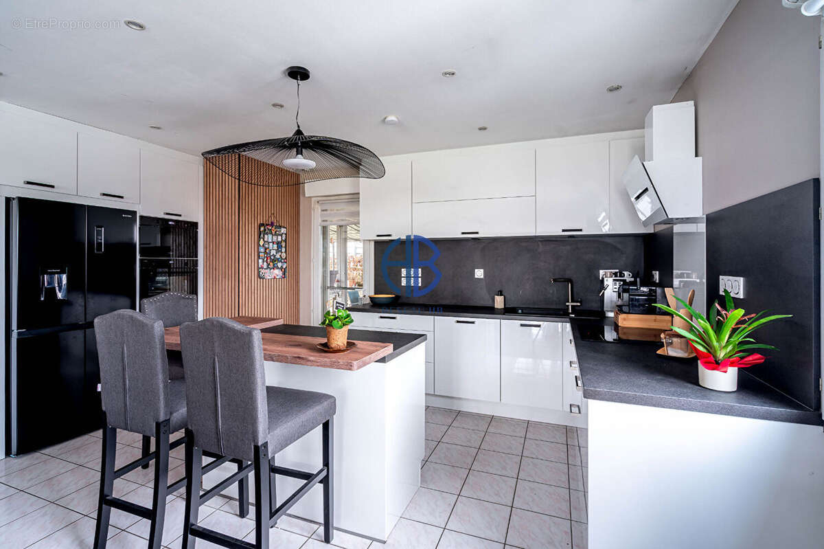 Maison à SAINT-CHEF