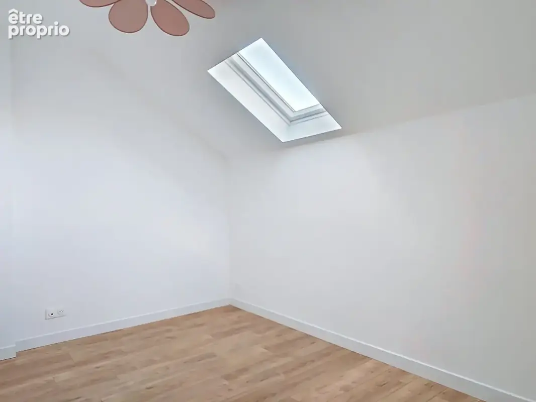 Maison entièrement rénovée avec studio indépendant Centre bourg - photo 15