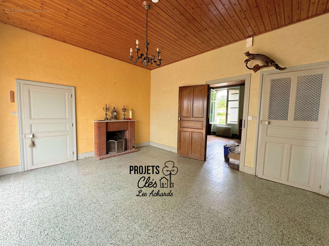 Maison à LE GIROUARD