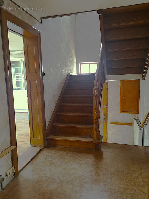 NOUVEAUTÉ À LAUBACH   Charmante maison avec magnifique grange sur 8,12 ares ! - photo 13