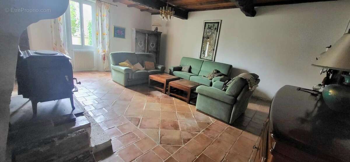 Maison à RAZAC-DE-SAUSSIGNAC