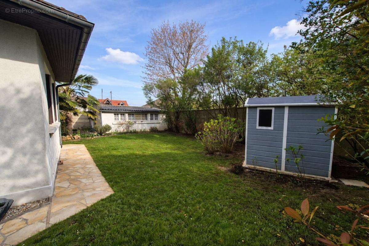 Maison à JUVISY-SUR-ORGE