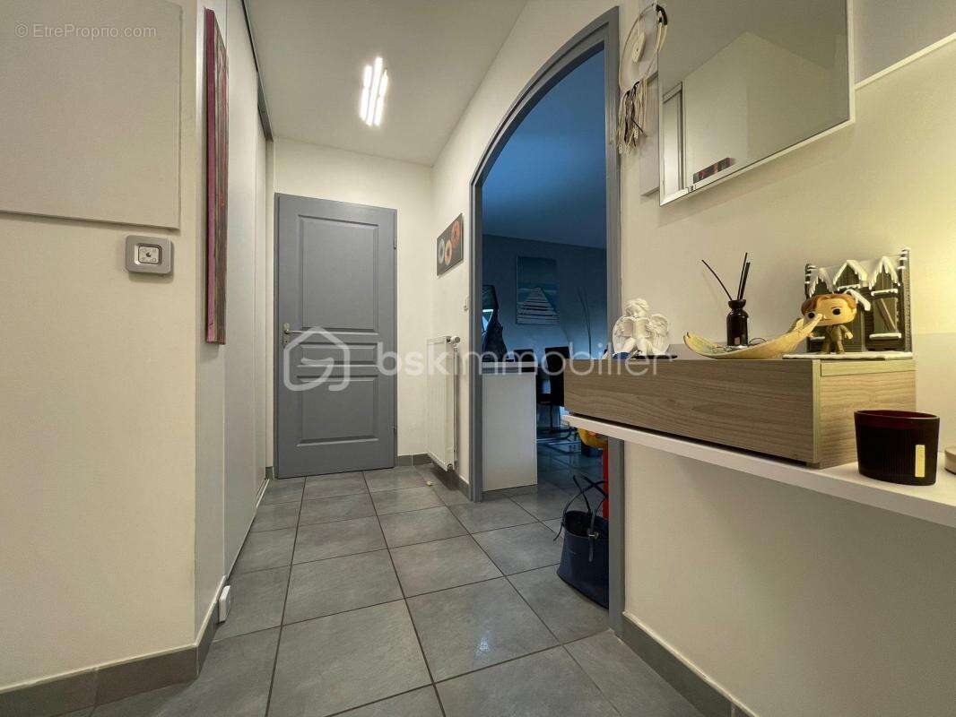Appartement T3 68 m² avec jardin, terrasse, garage, cave et stationnement privatif – La Ravoire - photo 8