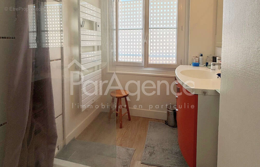 Appartement T3   Dernier étage   Royan - photo 8