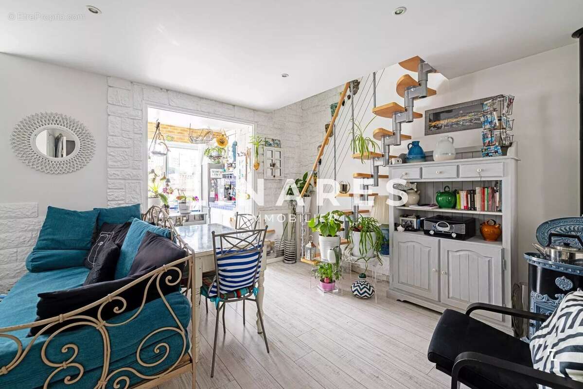 Appartement à MARSEILLE-7E