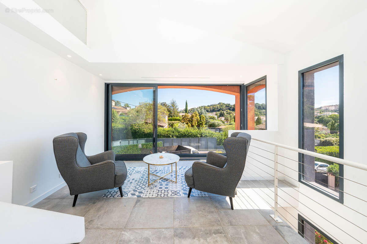 Maison à VILLENEUVE-LOUBET