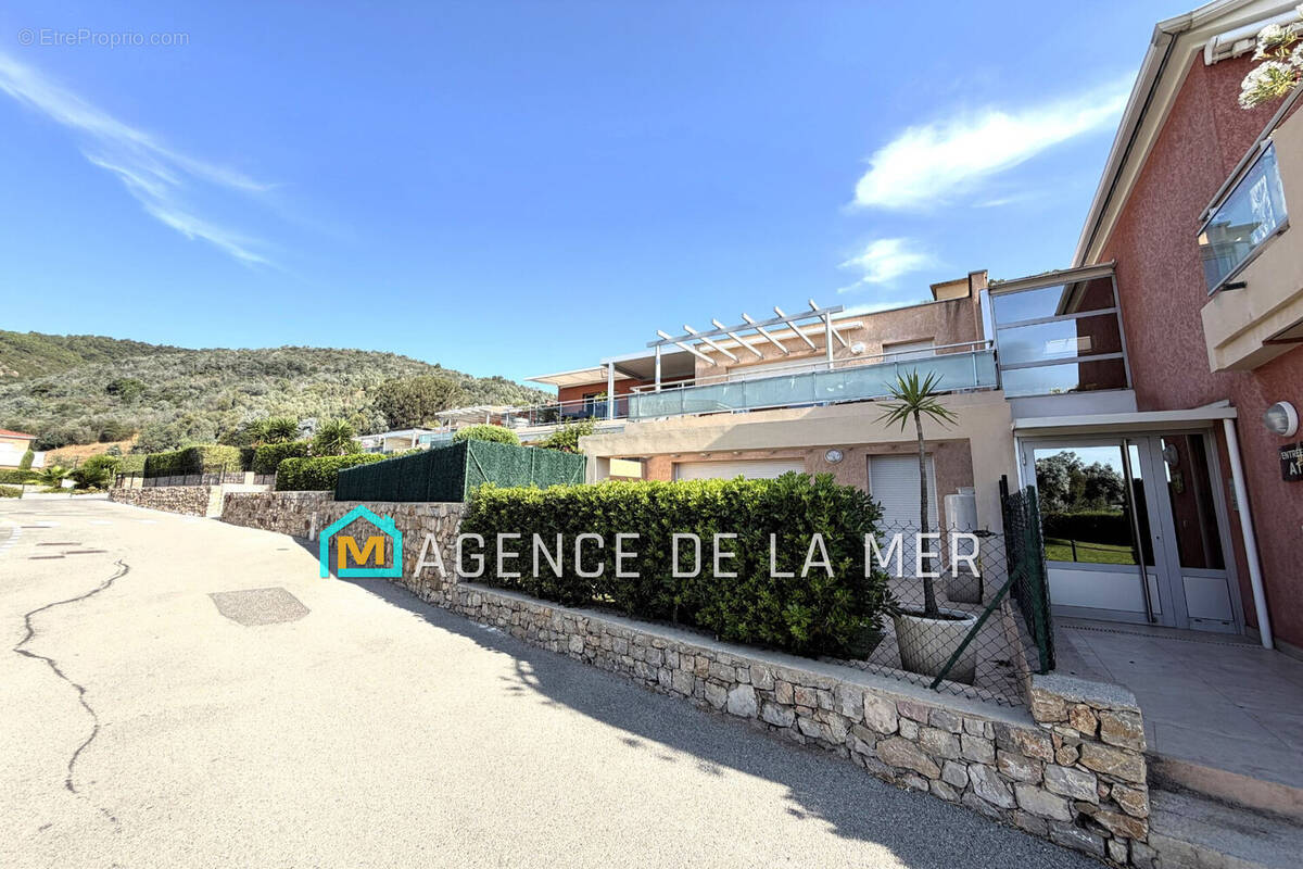 Appartement à MANDELIEU-LA-NAPOULE