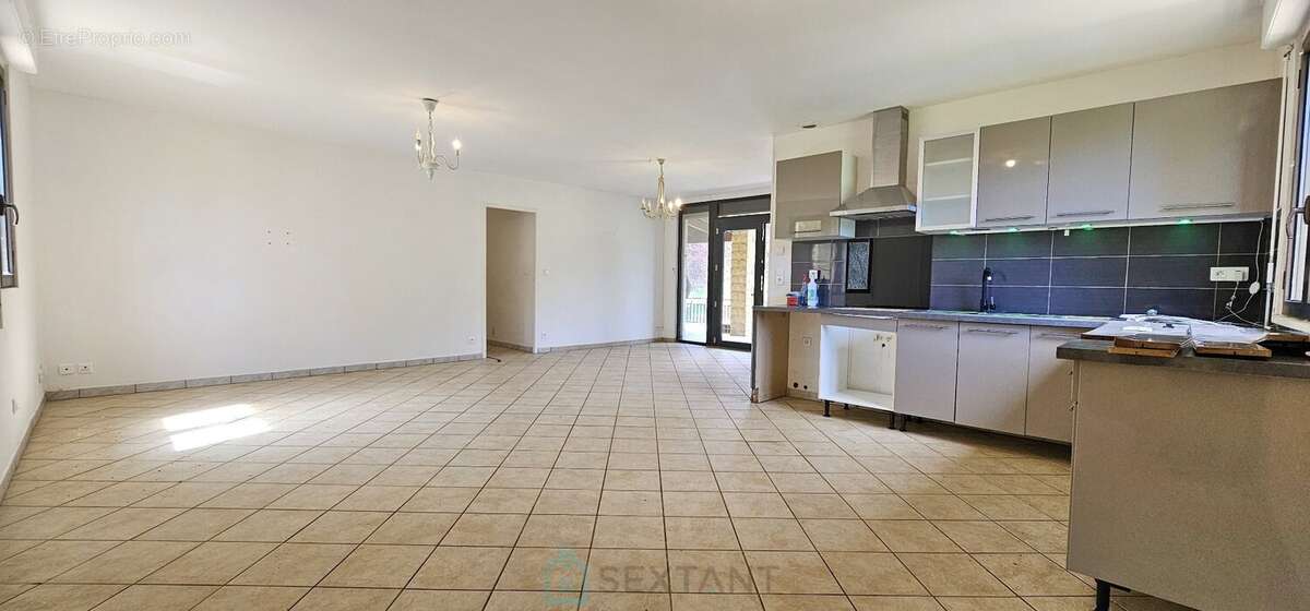 Maison à SAINT-CIRQ-MADELON